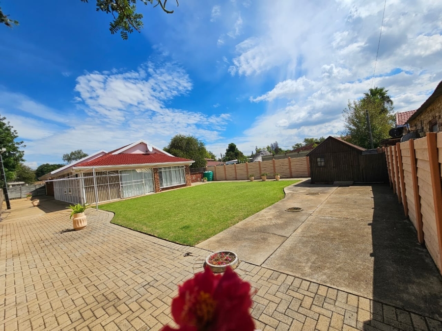 3 Bedroom Property for Sale in Potchefstroom North West